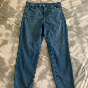 AE Ripped ankle jeggings, size 14 short